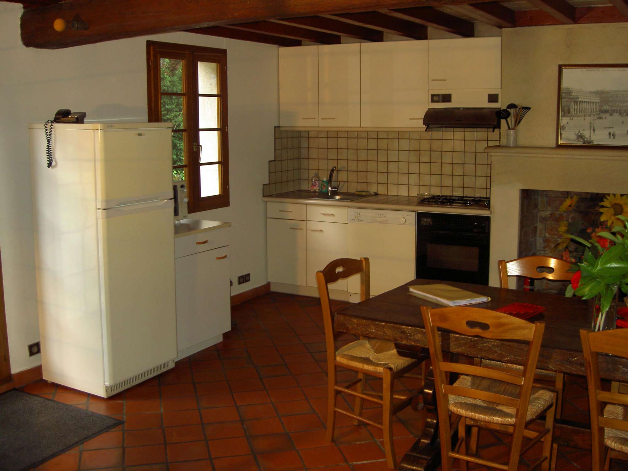 Cliquez pour agrandir la photo de la cuisine de la Girondine Cliquez pour agrandir la photo de la cuisine de la Girondine